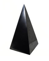 Пирамида из шунгита высокая полированная 9 см %% обложка