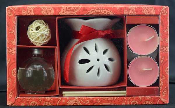 Подарочный набор: керамическая вазочка, аромамасло 50 мл,свечи, ратановый шарик и палочки. Океан %% иллюстрация  4
