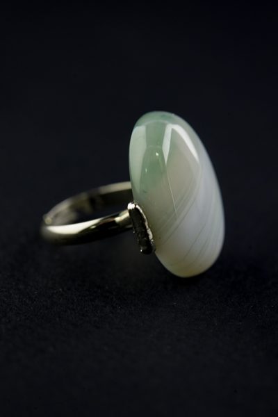Кольцо безразмерное с камнем. Агат серый %% иллюстрация 1