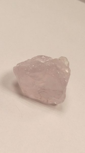Камень алтарный необработанный Кварц розовый %% обложка 1