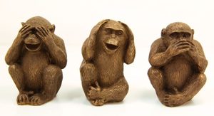Три обезьяны бронза