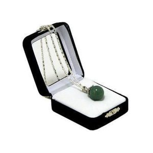Аромакулон Фантазия, камень - нефрит, на цепочке, в подарочной упаковке 6х5 см