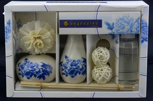 Подарочный набор: керамическая вазочка, аромамасло 50 мл,свечи, сухоцветы, ратановые шарики и палочки. Дыхание океана