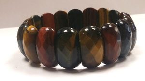 

Браслет из камня большой граненый. Тигровый глаз