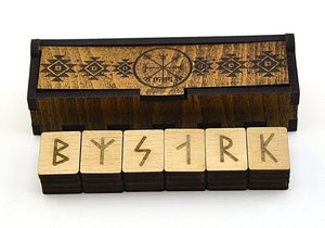 Руны исландские в деревянной шкатулке от Magic-kniga