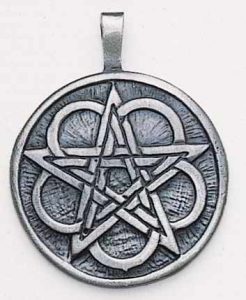 

Магическая подвеска Celtic Pentagram