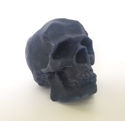 Свеча восковая череп синяя средняя %% внешний вид