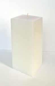 Свеча куб Белая